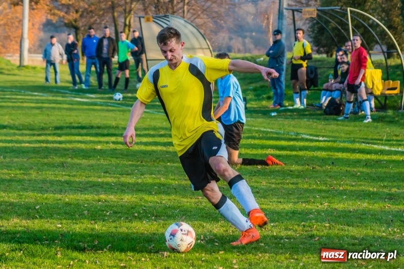 Zdjęcie w galerii na portalu naszraciborz.pl: B klasa. W Zabełkowie strzelali w końcówkach wiadomości z regionu