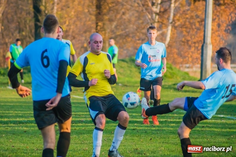 Zdjęcie w galerii na portalu naszraciborz.pl: B klasa. W Zabełkowie strzelali w końcówkach wiadomości z regionu