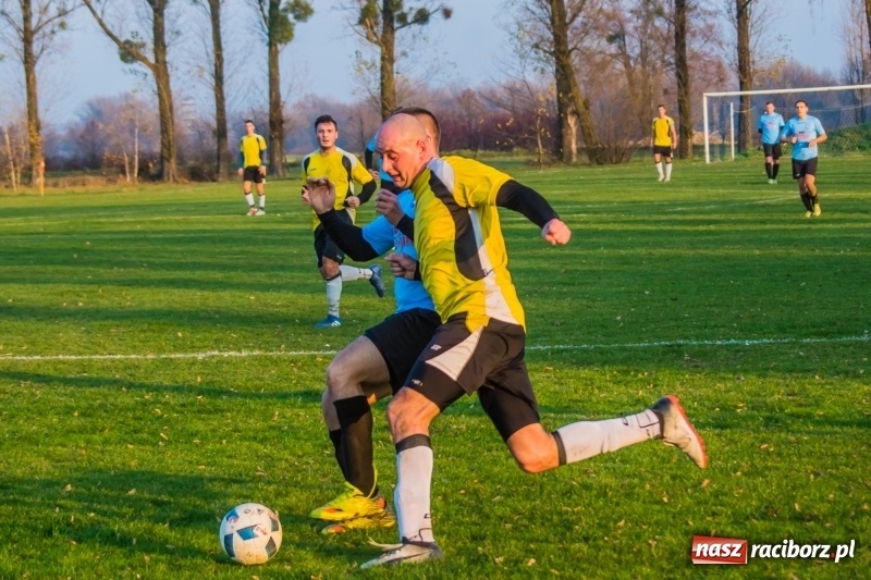 Zdjęcie w galerii na portalu naszraciborz.pl: B klasa. W Zabełkowie strzelali w końcówkach wiadomości z regionu