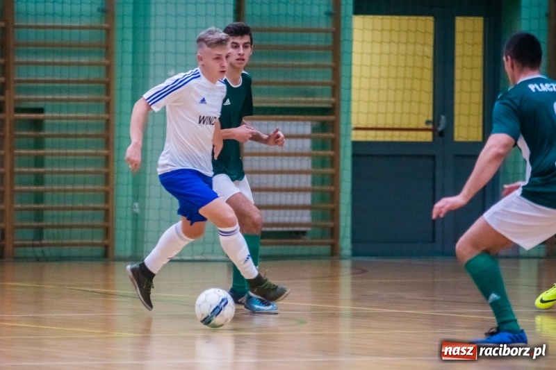 Zdjęcie w galerii na portalu naszraciborz.pl: Piłkarze halowi zainaugurowali nowy sezon wiadomości z regionu