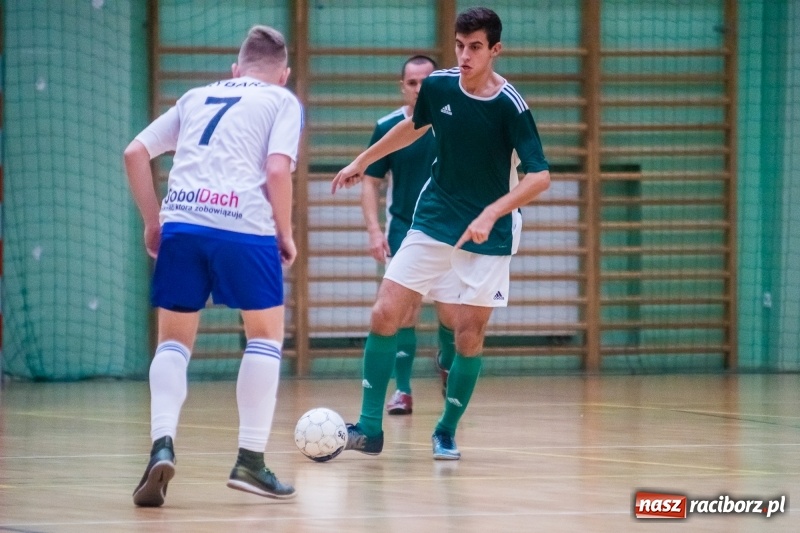 Zdjęcie w galerii na portalu naszraciborz.pl: Piłkarze halowi zainaugurowali nowy sezon wiadomości z regionu