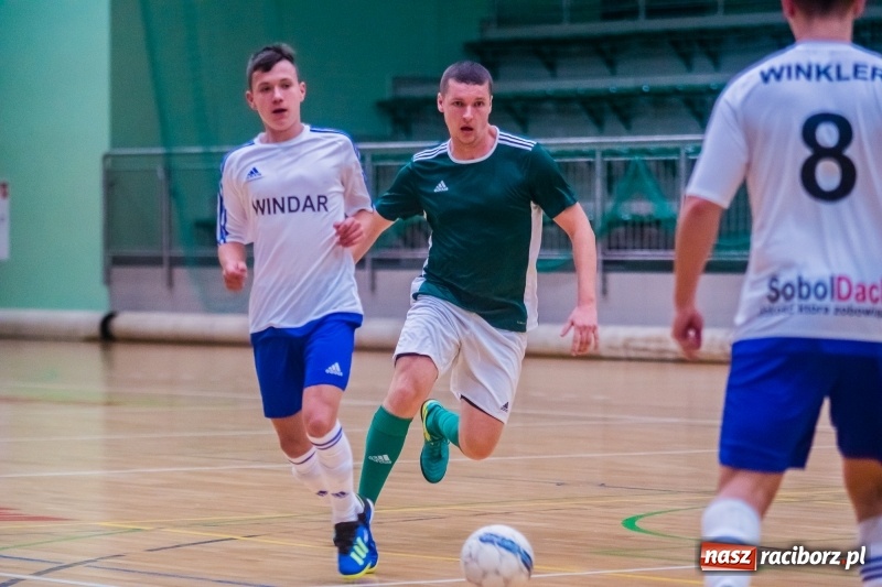 Zdjęcie w galerii na portalu naszraciborz.pl: Piłkarze halowi zainaugurowali nowy sezon wiadomości z regionu