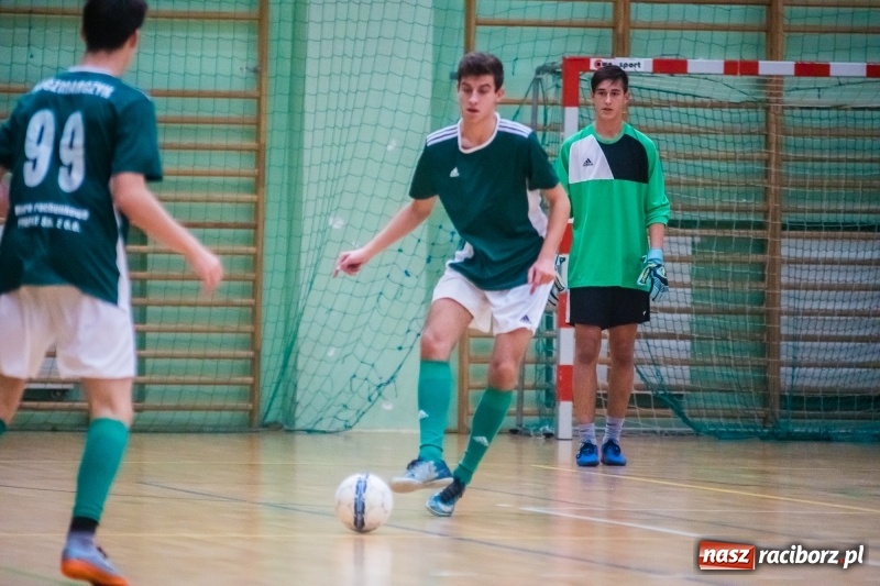 Zdjęcie w galerii na portalu naszraciborz.pl: Piłkarze halowi zainaugurowali nowy sezon wiadomości z regionu