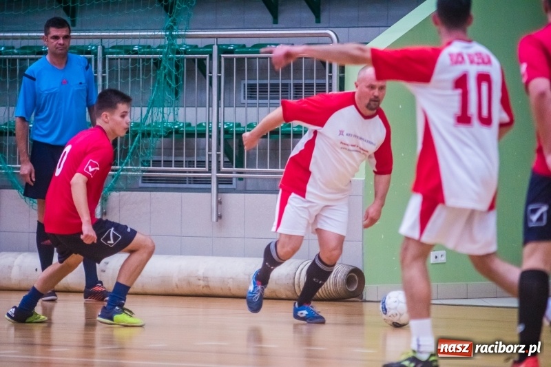Zdjęcie w galerii na portalu naszraciborz.pl: Piłkarze halowi zainaugurowali nowy sezon wiadomości z regionu