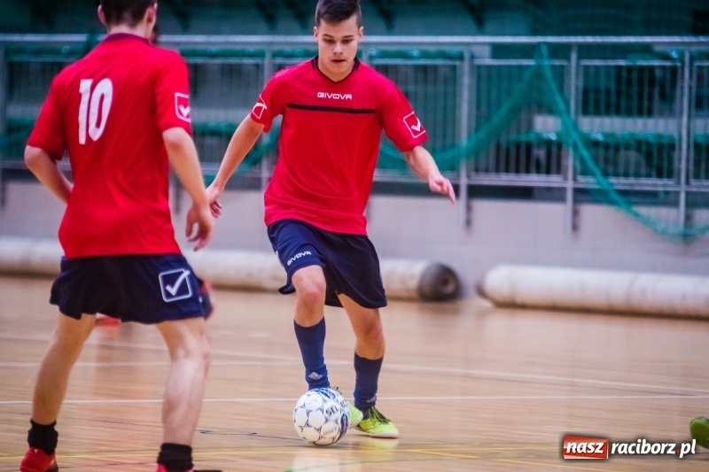 Zdjęcie w galerii na portalu naszraciborz.pl: Piłkarze halowi zainaugurowali nowy sezon wiadomości z regionu