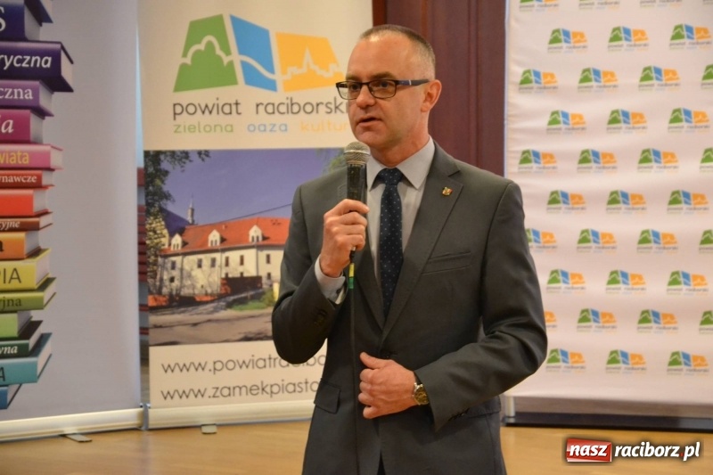 Zdjęcie w galerii na portalu naszraciborz.pl: Nie przydeptuj małych skrzydeł…Konferencja na zamku  wiadomości z regionu