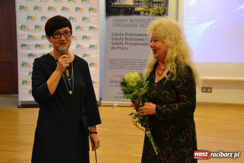 Zdjęcie w galerii na portalu naszraciborz.pl: Nie przydeptuj małych skrzydeł…Konferencja na zamku  wiadomości z regionu