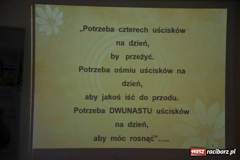 Zdjęcie w galerii na portalu naszraciborz.pl: Nie przydeptuj małych skrzydeł…Konferencja na zamku  wiadomości z regionu