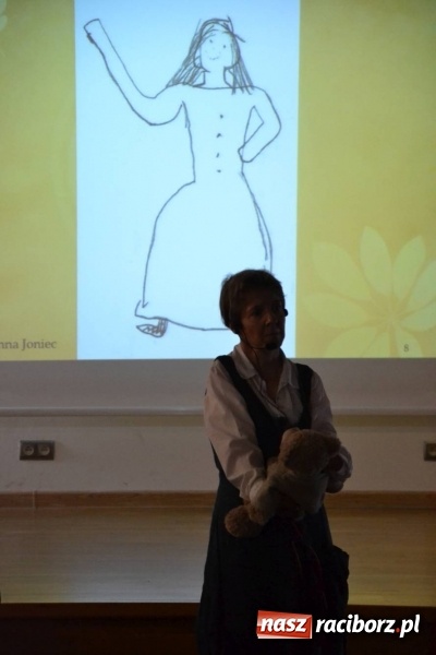 Zdjęcie w galerii na portalu naszraciborz.pl: Nie przydeptuj małych skrzydeł…Konferencja na zamku  wiadomości z regionu