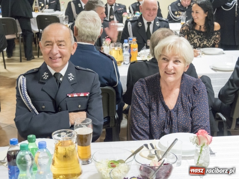 Zdjęcie w galerii na portalu naszraciborz.pl: Druhowie weterani spotkali się w Markowicach  wiadomości z regionu