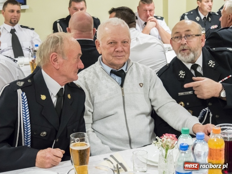 Zdjęcie w galerii na portalu naszraciborz.pl: Druhowie weterani spotkali się w Markowicach  wiadomości z regionu