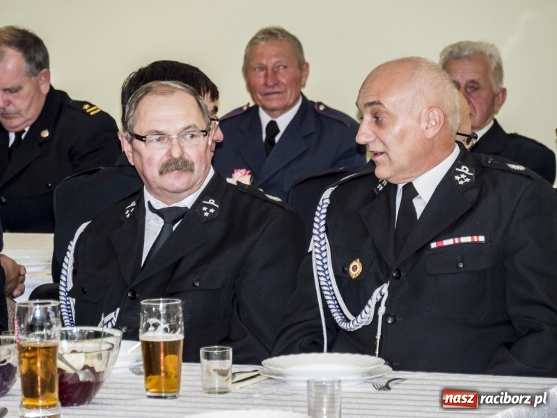 Zdjęcie w galerii na portalu naszraciborz.pl: Druhowie weterani spotkali się w Markowicach  wiadomości z regionu