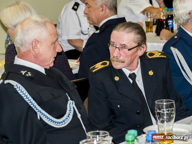 Zdjęcie w galerii na portalu naszraciborz.pl: Druhowie weterani spotkali się w Markowicach  wiadomości z regionu
