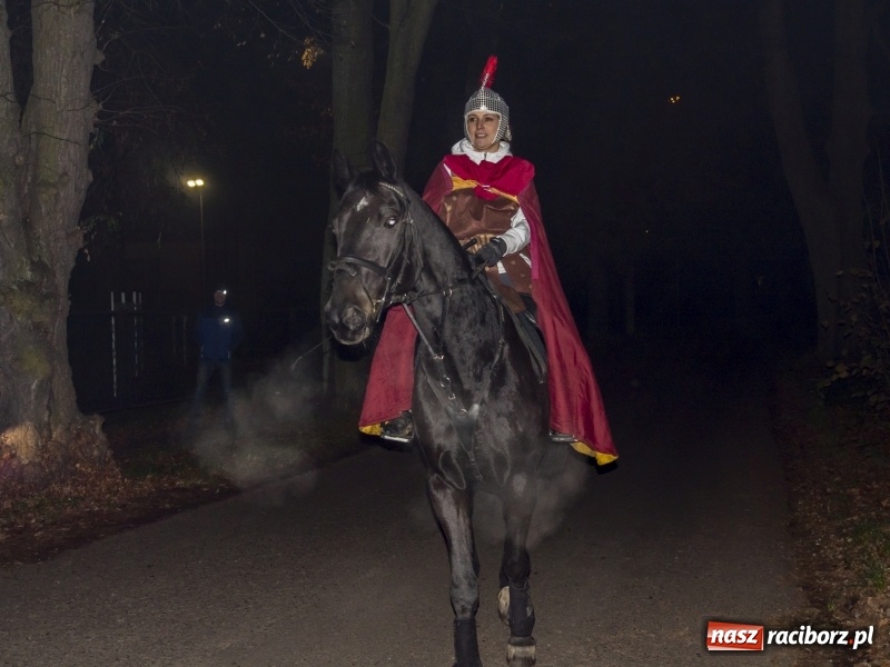 Zdjęcie w galerii na portalu naszraciborz.pl: Dziewięćset rogali na św. Marcina w Rudach  wiadomości z regionu