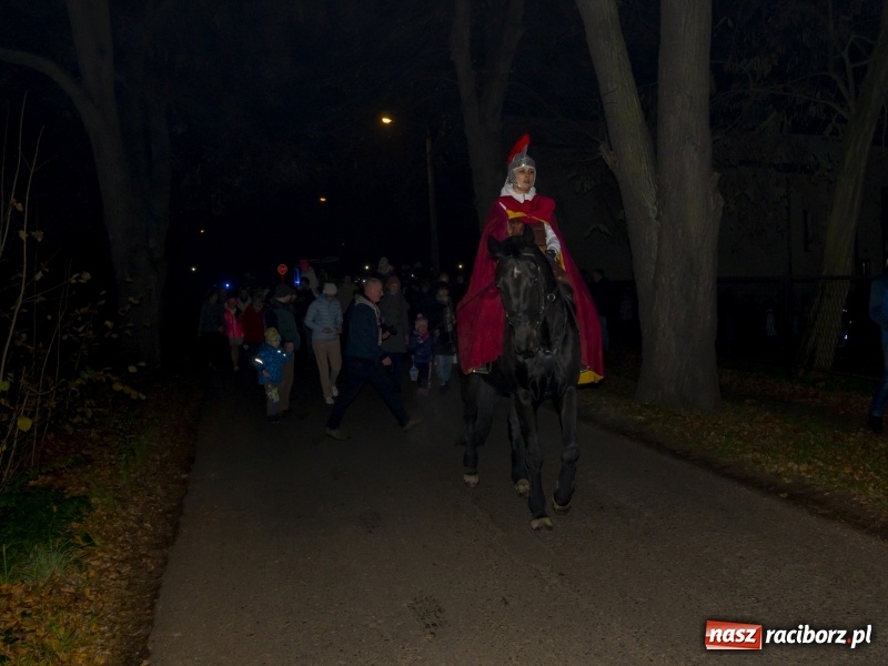 Zdjęcie w galerii na portalu naszraciborz.pl: Dziewięćset rogali na św. Marcina w Rudach  wiadomości z regionu
