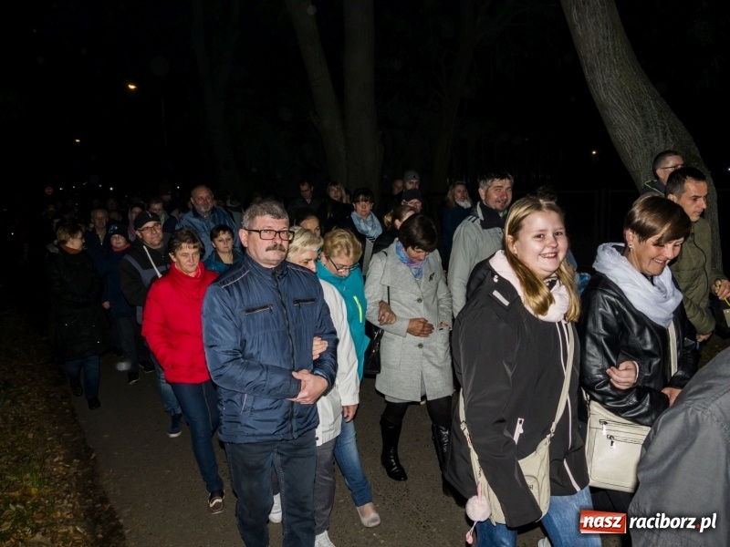 Zdjęcie w galerii na portalu naszraciborz.pl: Dziewięćset rogali na św. Marcina w Rudach  wiadomości z regionu