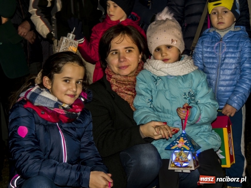 Zdjęcie w galerii na portalu naszraciborz.pl: Dziewięćset rogali na św. Marcina w Rudach  wiadomości z regionu