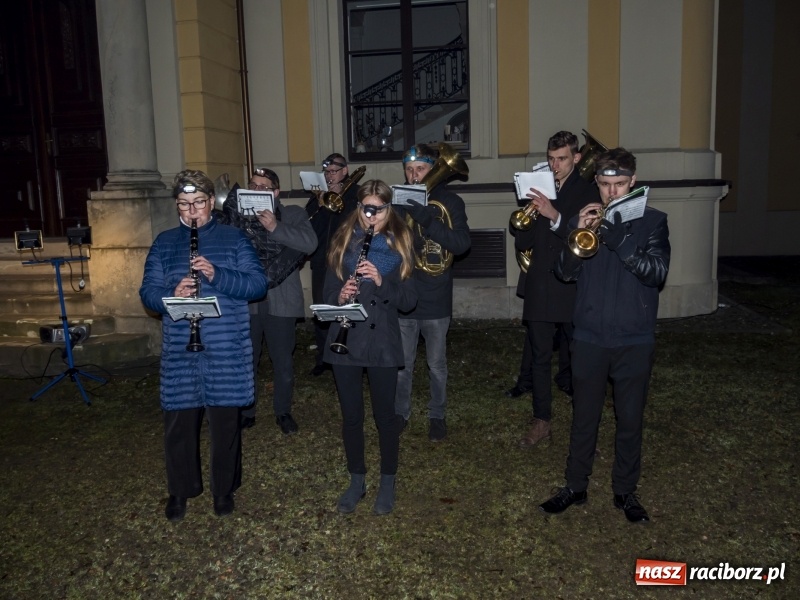 Zdjęcie w galerii na portalu naszraciborz.pl: Dziewięćset rogali na św. Marcina w Rudach  wiadomości z regionu