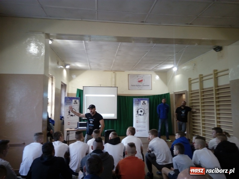 Zdjęcie w galerii na portalu naszraciborz.pl: Siódmak, Kadziewicz i Naval gościli w rudzkim MOW wiadomości z regionu