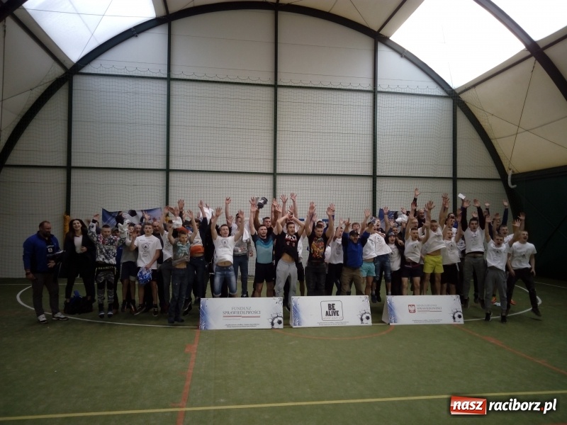 Zdjęcie w galerii na portalu naszraciborz.pl: Siódmak, Kadziewicz i Naval gościli w rudzkim MOW wiadomości z regionu