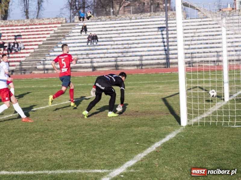 Zdjęcie w galerii na portalu naszraciborz.pl: Upragnione zwycięstwo raciborskiej Unii na zakończenie rundy jesiennej wiadomości z regionu