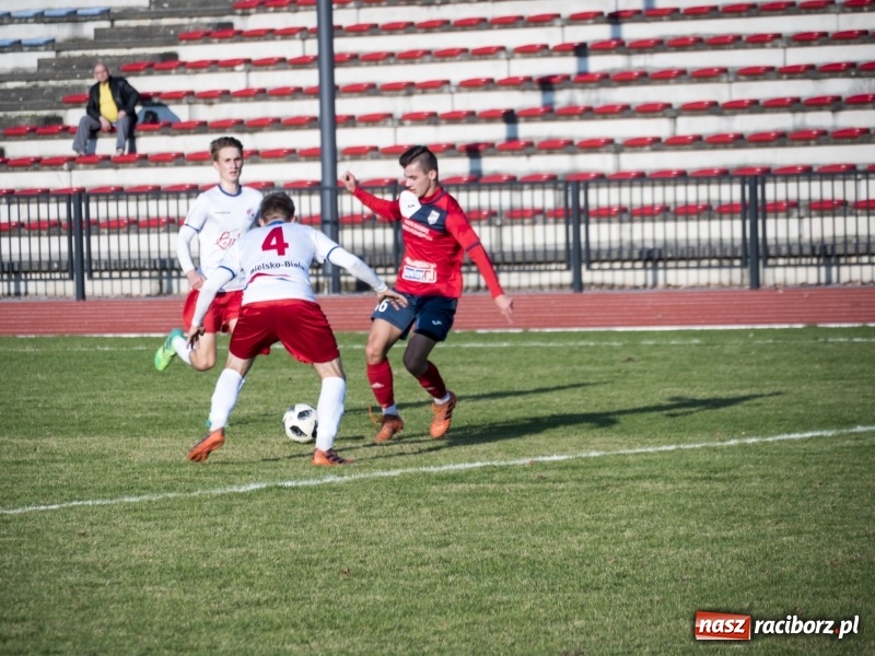 Zdjęcie w galerii na portalu naszraciborz.pl: Upragnione zwycięstwo raciborskiej Unii na zakończenie rundy jesiennej wiadomości z regionu