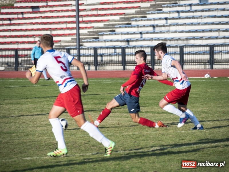 Zdjęcie w galerii na portalu naszraciborz.pl: Upragnione zwycięstwo raciborskiej Unii na zakończenie rundy jesiennej wiadomości z regionu