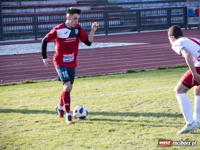 Zdjęcie w galerii na portalu naszraciborz.pl: Upragnione zwycięstwo raciborskiej Unii na zakończenie rundy jesiennej wiadomości z regionu