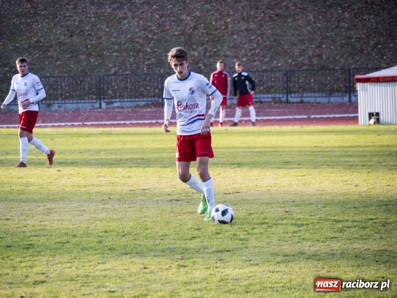 Zdjęcie w galerii na portalu naszraciborz.pl: Upragnione zwycięstwo raciborskiej Unii na zakończenie rundy jesiennej wiadomości z regionu