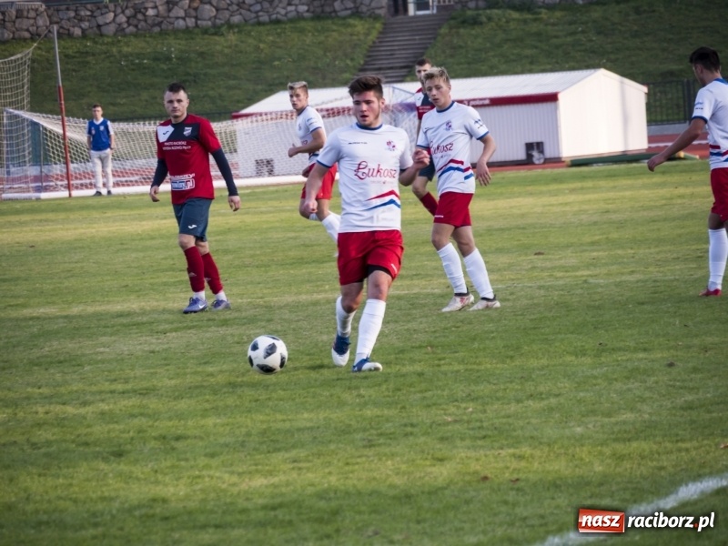Zdjęcie w galerii na portalu naszraciborz.pl: Upragnione zwycięstwo raciborskiej Unii na zakończenie rundy jesiennej wiadomości z regionu