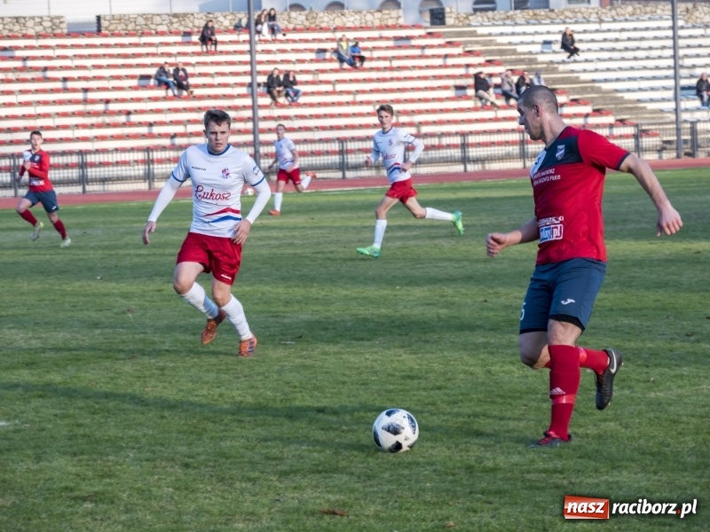 Zdjęcie w galerii na portalu naszraciborz.pl: Upragnione zwycięstwo raciborskiej Unii na zakończenie rundy jesiennej wiadomości z regionu