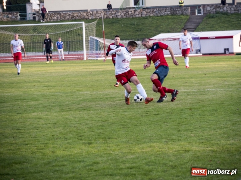 Zdjęcie w galerii na portalu naszraciborz.pl: Upragnione zwycięstwo raciborskiej Unii na zakończenie rundy jesiennej wiadomości z regionu