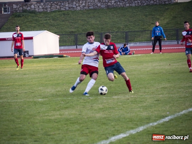 Zdjęcie w galerii na portalu naszraciborz.pl: Upragnione zwycięstwo raciborskiej Unii na zakończenie rundy jesiennej wiadomości z regionu