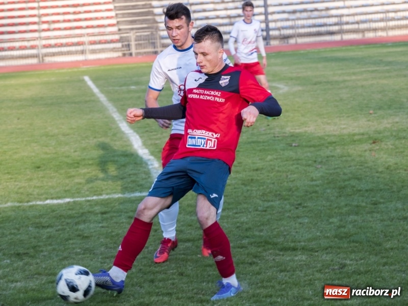 Zdjęcie w galerii na portalu naszraciborz.pl: Upragnione zwycięstwo raciborskiej Unii na zakończenie rundy jesiennej wiadomości z regionu