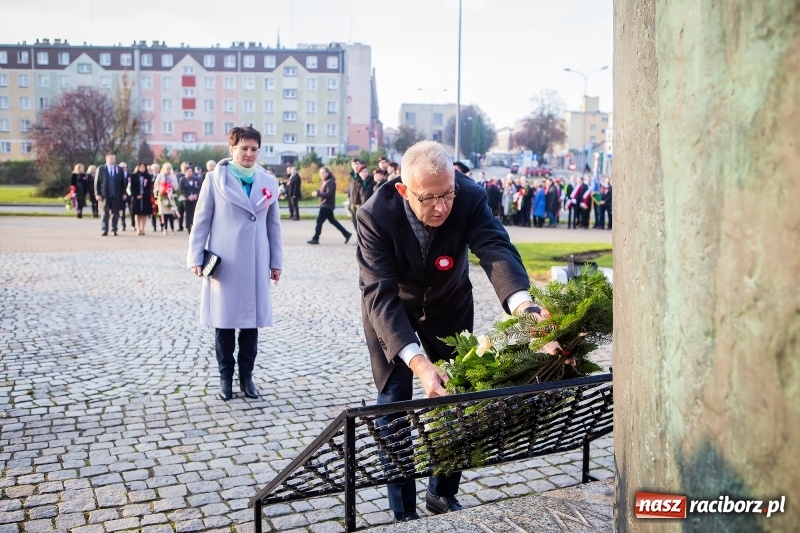 Zdjęcie w galerii na portalu naszraciborz.pl: 100 lat NIEPODLEGŁEJ. Raciborskie obchody narodowego święta FOTO i WIDEO  wiadomości z regionu