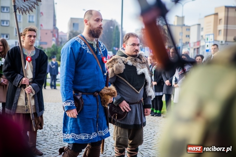 Zdjęcie w galerii na portalu naszraciborz.pl: 100 lat NIEPODLEGŁEJ. Raciborskie obchody narodowego święta FOTO i WIDEO  wiadomości z regionu