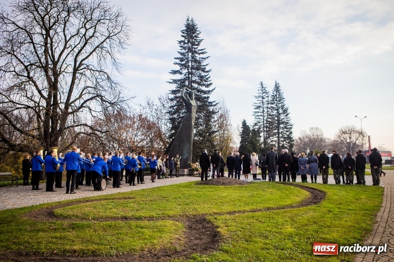 Zdjęcie w galerii na portalu naszraciborz.pl: 100 lat NIEPODLEGŁEJ. Raciborskie obchody narodowego święta FOTO i WIDEO  wiadomości z regionu