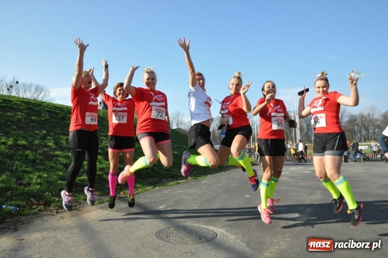 Zdjęcie w galerii na portalu naszraciborz.pl: Od Bałtyku do Tatr. Narodowy Bieg Stulecia w Raciborzu FOTO i WIDEO wiadomości z regionu