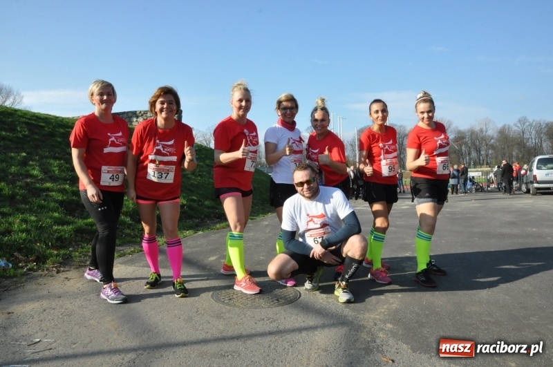 Zdjęcie w galerii na portalu naszraciborz.pl: Od Bałtyku do Tatr. Narodowy Bieg Stulecia w Raciborzu FOTO i WIDEO wiadomości z regionu