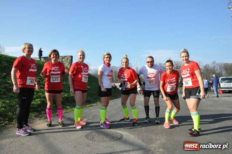 Zdjęcie w galerii na portalu naszraciborz.pl: Od Bałtyku do Tatr. Narodowy Bieg Stulecia w Raciborzu FOTO i WIDEO wiadomości z regionu
