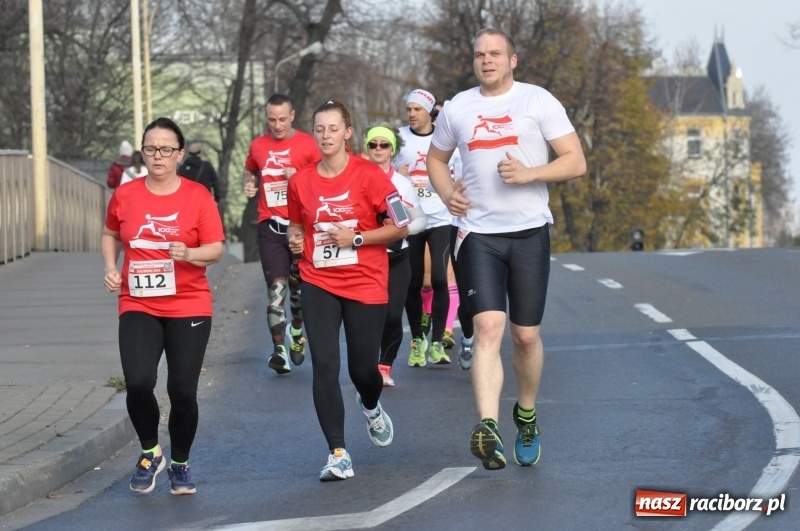 Zdjęcie w galerii na portalu naszraciborz.pl: Od Bałtyku do Tatr. Narodowy Bieg Stulecia w Raciborzu FOTO i WIDEO wiadomości z regionu