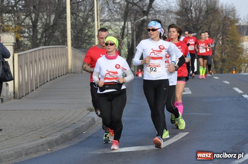 Zdjęcie w galerii na portalu naszraciborz.pl: Od Bałtyku do Tatr. Narodowy Bieg Stulecia w Raciborzu FOTO i WIDEO wiadomości z regionu