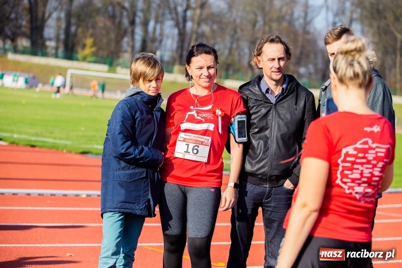 Zdjęcie w galerii na portalu naszraciborz.pl: Od Bałtyku do Tatr. Narodowy Bieg Stulecia w Raciborzu FOTO i WIDEO wiadomości z regionu