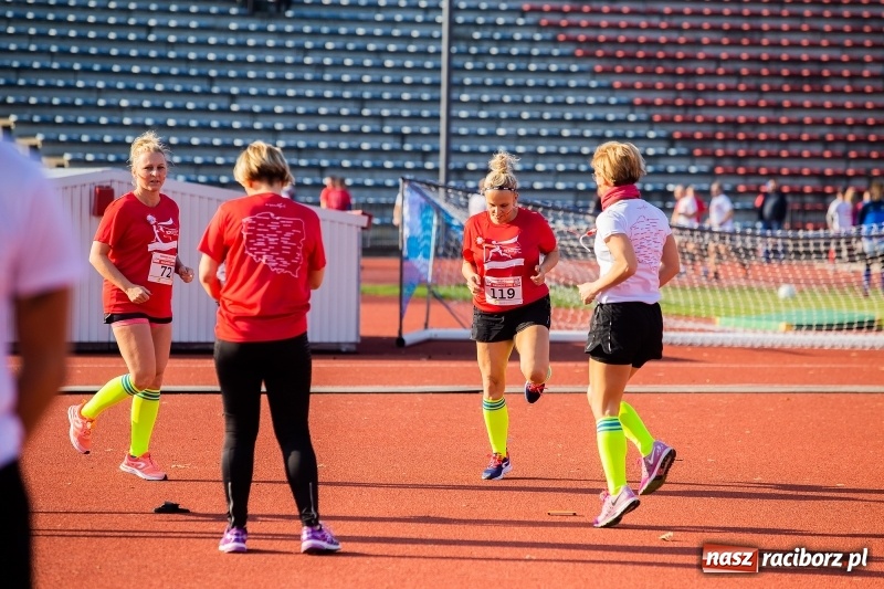 Zdjęcie w galerii na portalu naszraciborz.pl: Od Bałtyku do Tatr. Narodowy Bieg Stulecia w Raciborzu FOTO i WIDEO wiadomości z regionu