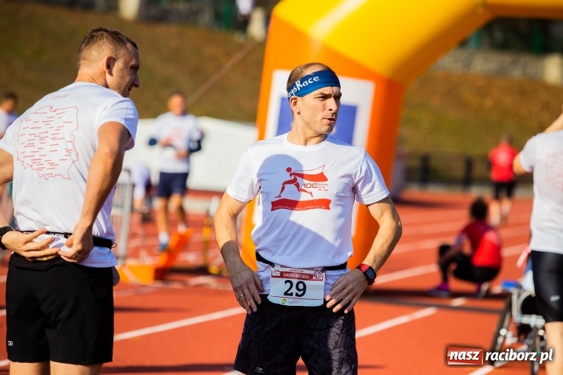 Zdjęcie w galerii na portalu naszraciborz.pl: Od Bałtyku do Tatr. Narodowy Bieg Stulecia w Raciborzu FOTO i WIDEO wiadomości z regionu