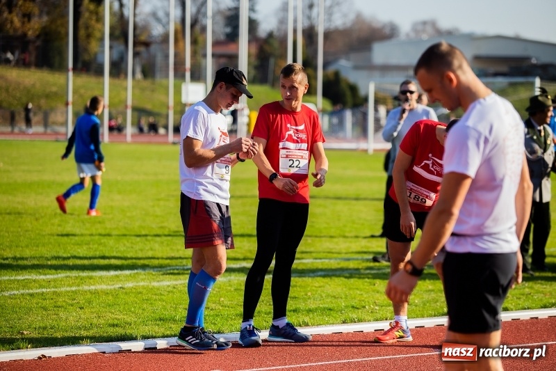Zdjęcie w galerii na portalu naszraciborz.pl: Od Bałtyku do Tatr. Narodowy Bieg Stulecia w Raciborzu FOTO i WIDEO wiadomości z regionu