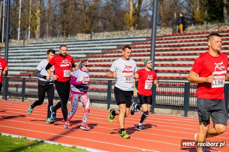 Zdjęcie w galerii na portalu naszraciborz.pl: Od Bałtyku do Tatr. Narodowy Bieg Stulecia w Raciborzu FOTO i WIDEO wiadomości z regionu