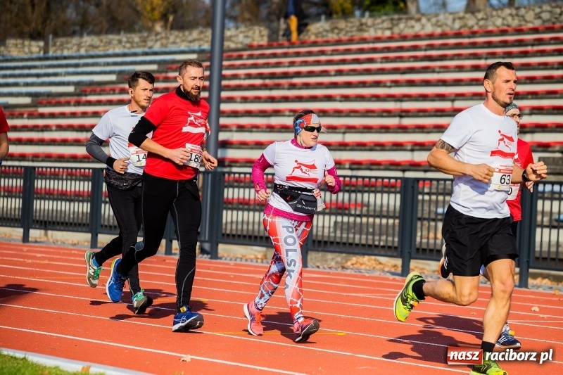 Zdjęcie w galerii na portalu naszraciborz.pl: Od Bałtyku do Tatr. Narodowy Bieg Stulecia w Raciborzu FOTO i WIDEO wiadomości z regionu