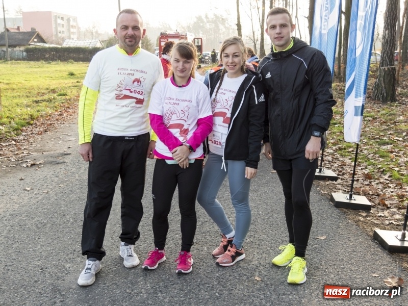 Zdjęcie w galerii na portalu naszraciborz.pl: W Kuźni Raciborskiej biegano dla Niepodległej  wiadomości z regionu