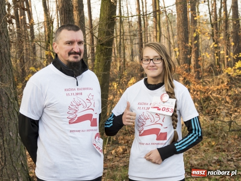 Zdjęcie w galerii na portalu naszraciborz.pl: W Kuźni Raciborskiej biegano dla Niepodległej  wiadomości z regionu